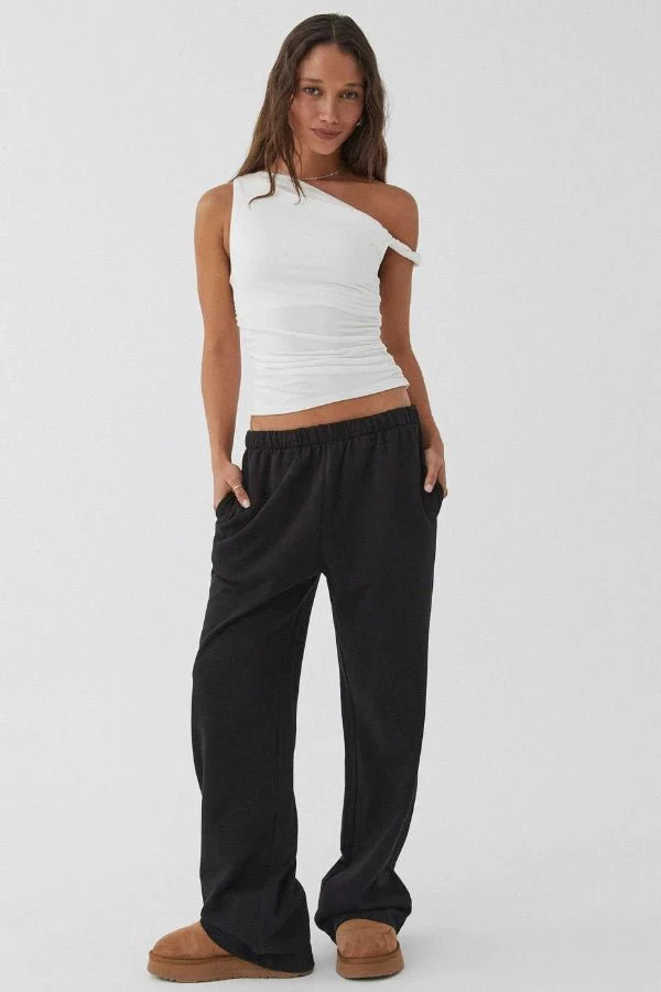 Jillian - Image 10