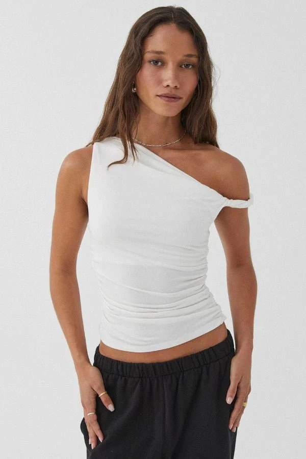 Jillian - Image 6
